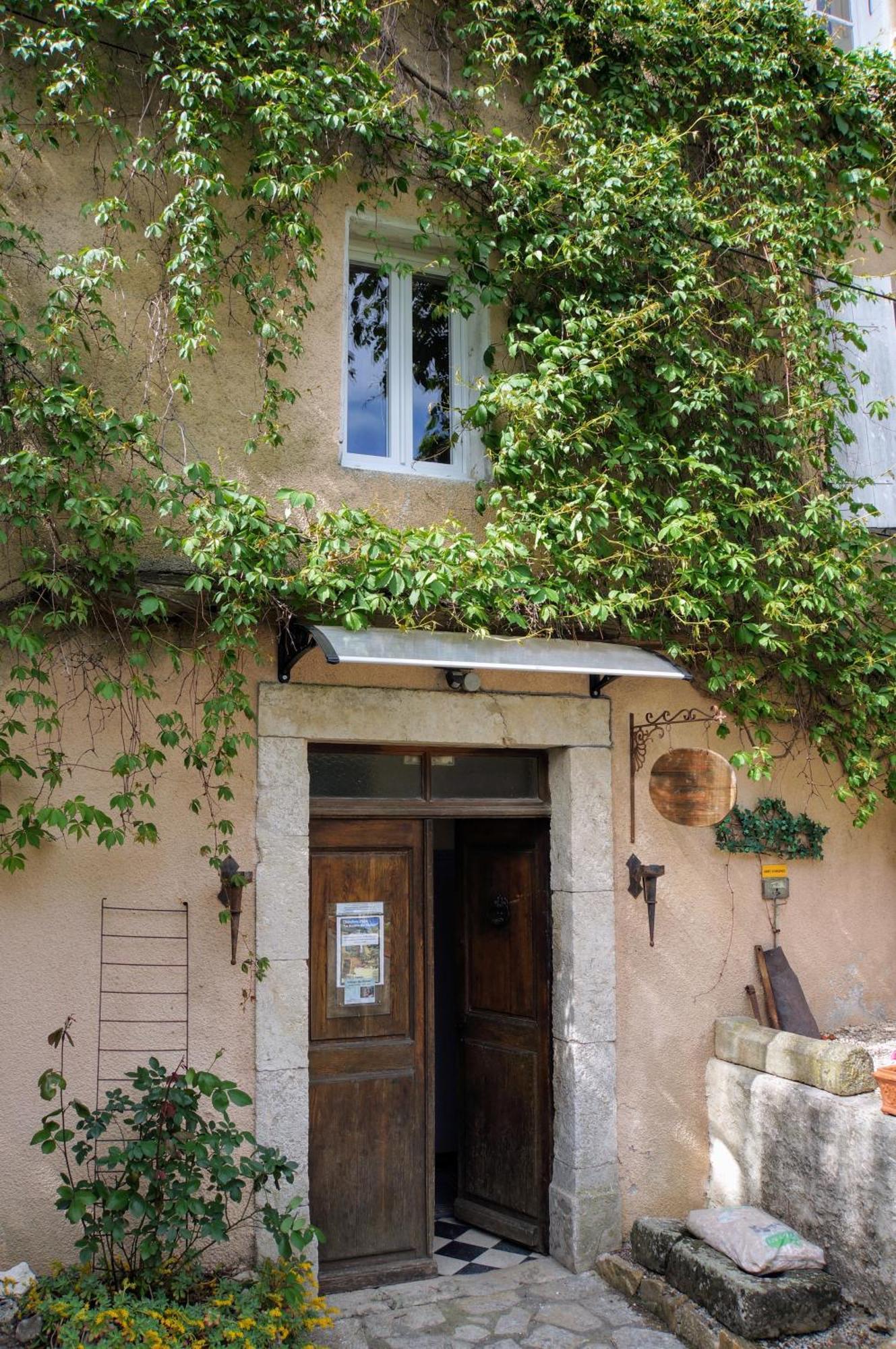 Maison Du Manoir Vallon-Pont-dʼArc Exterior foto